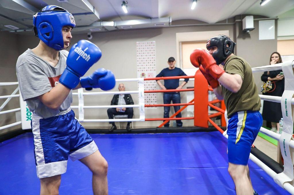 Сотни тысяч юных москвичей посещают спортивные секции