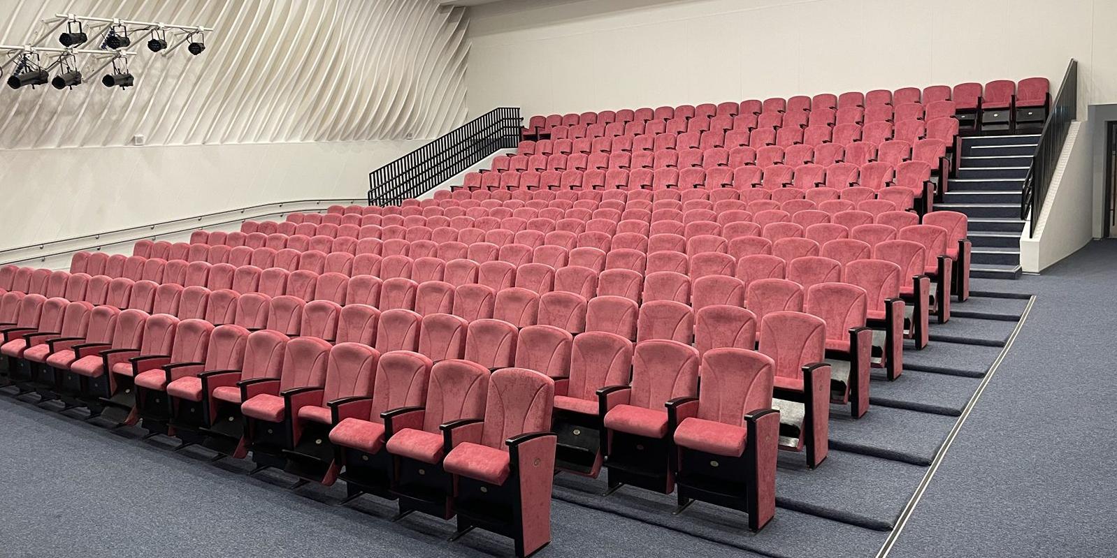 Театры департамента культуры города Москвы комплексно обновляют и снаружи, и внутри