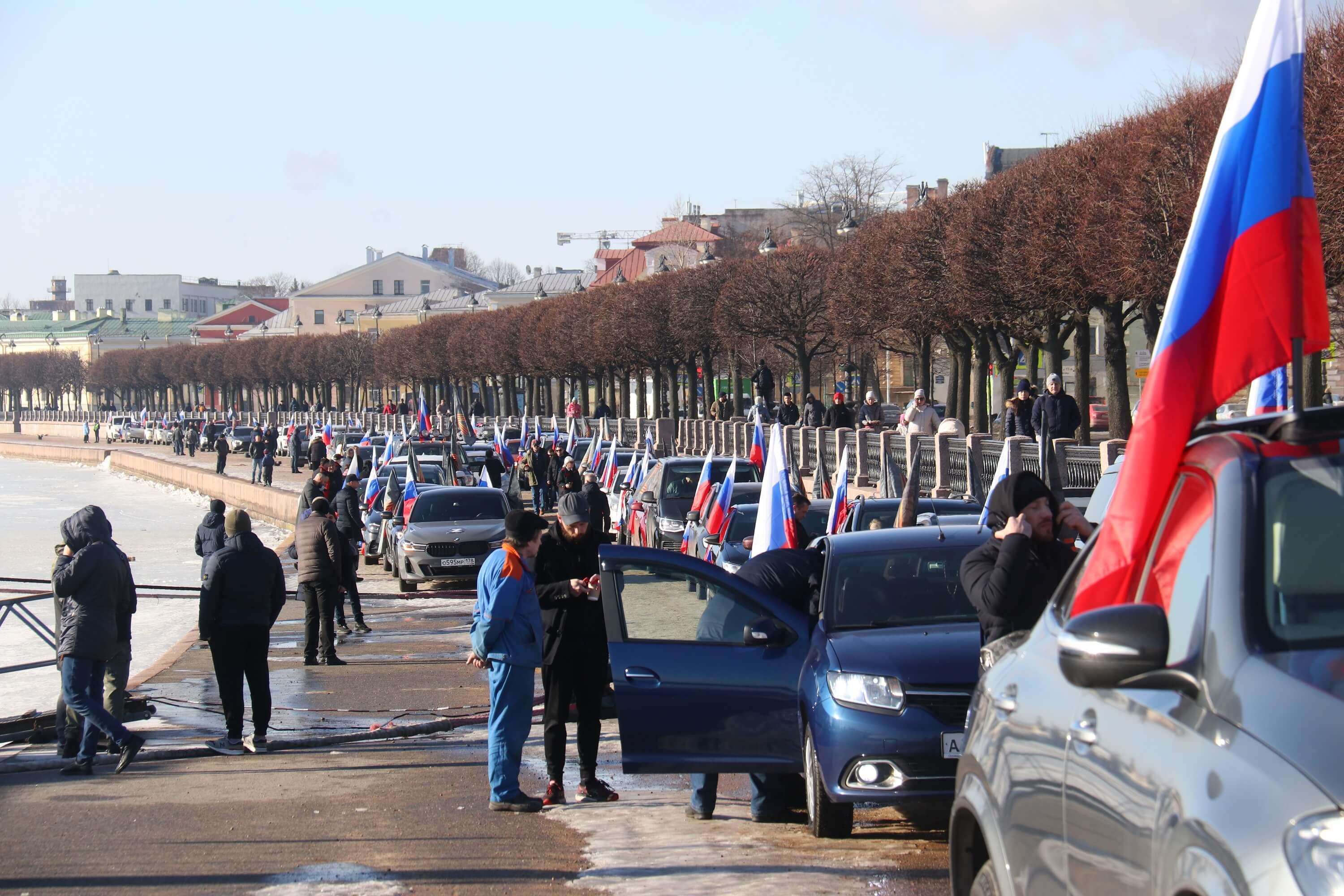 Петербуржцы стали одними из активных участников патриотического автопробега
