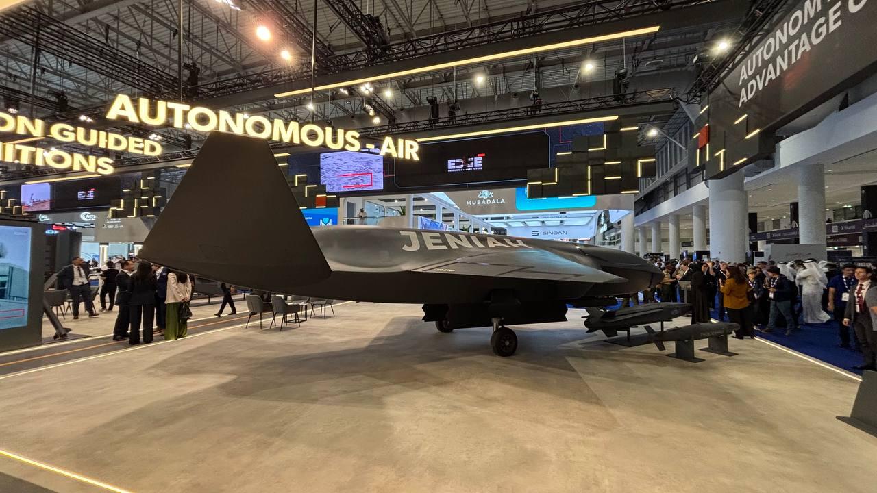 Дрон ADASI JENIAH UCAV на выставке в Дубае Дрон ADASI JENIAH UCAV на выставке в Дубае