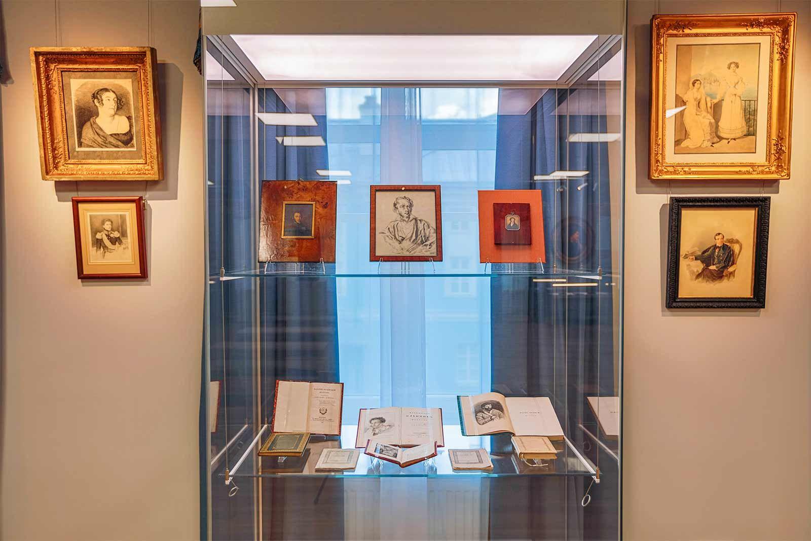 Экспозиция музея Пушкина в Москве Экспозиция музея Пушкина в Москве