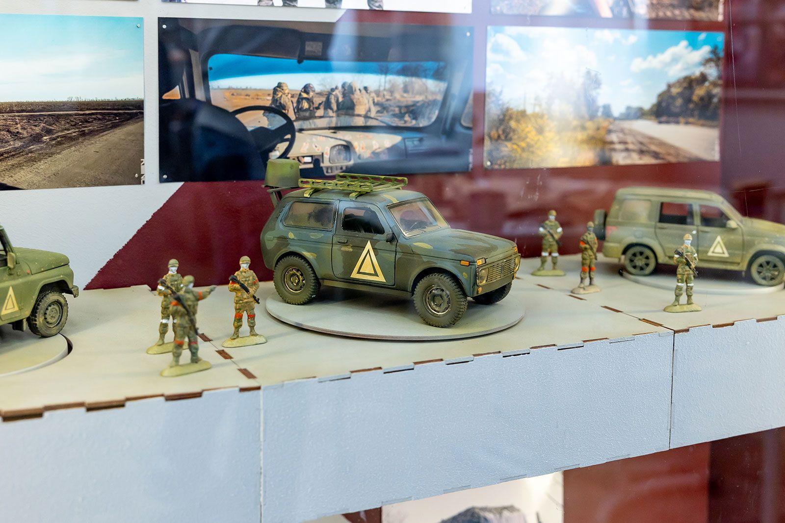 Инсталляция в одном из московских школьных музеев СВО