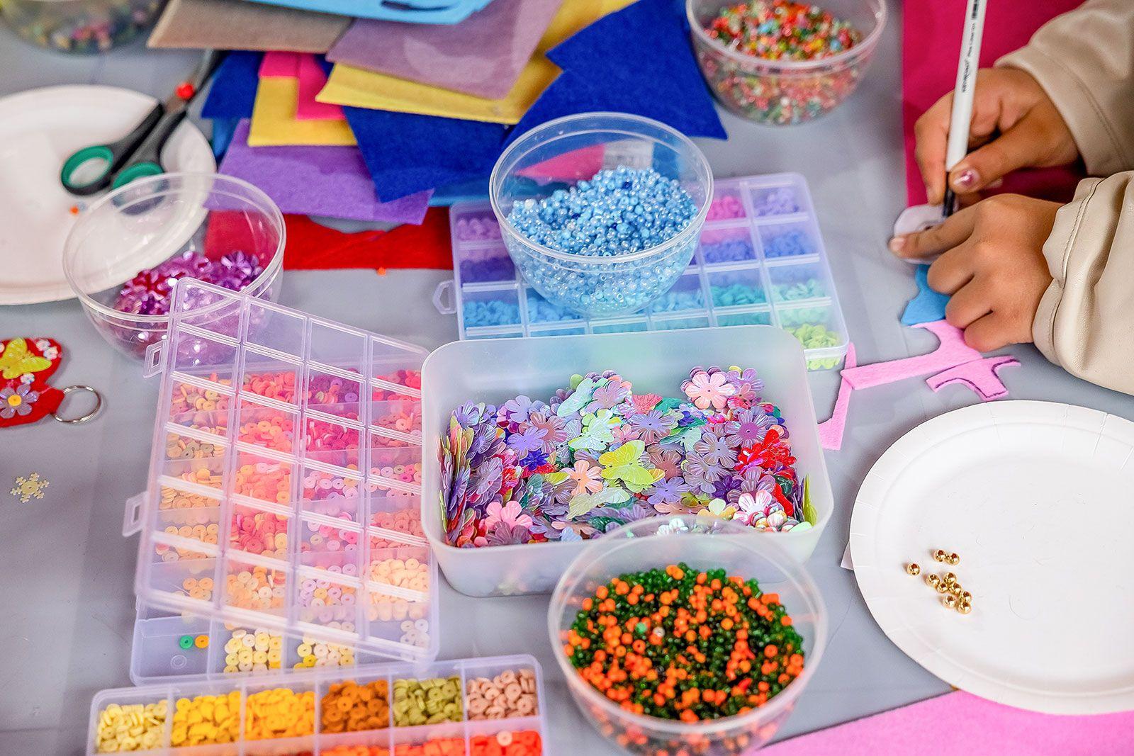 Каждый день в Москве проходят творческие занятия и уроки для детей и взрослых