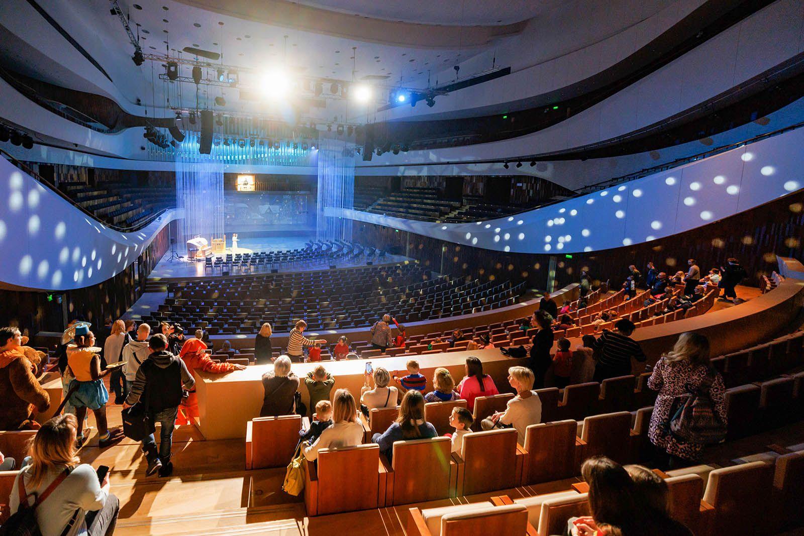 Концертный зал "Зарядье" каждый год организует детскую программу