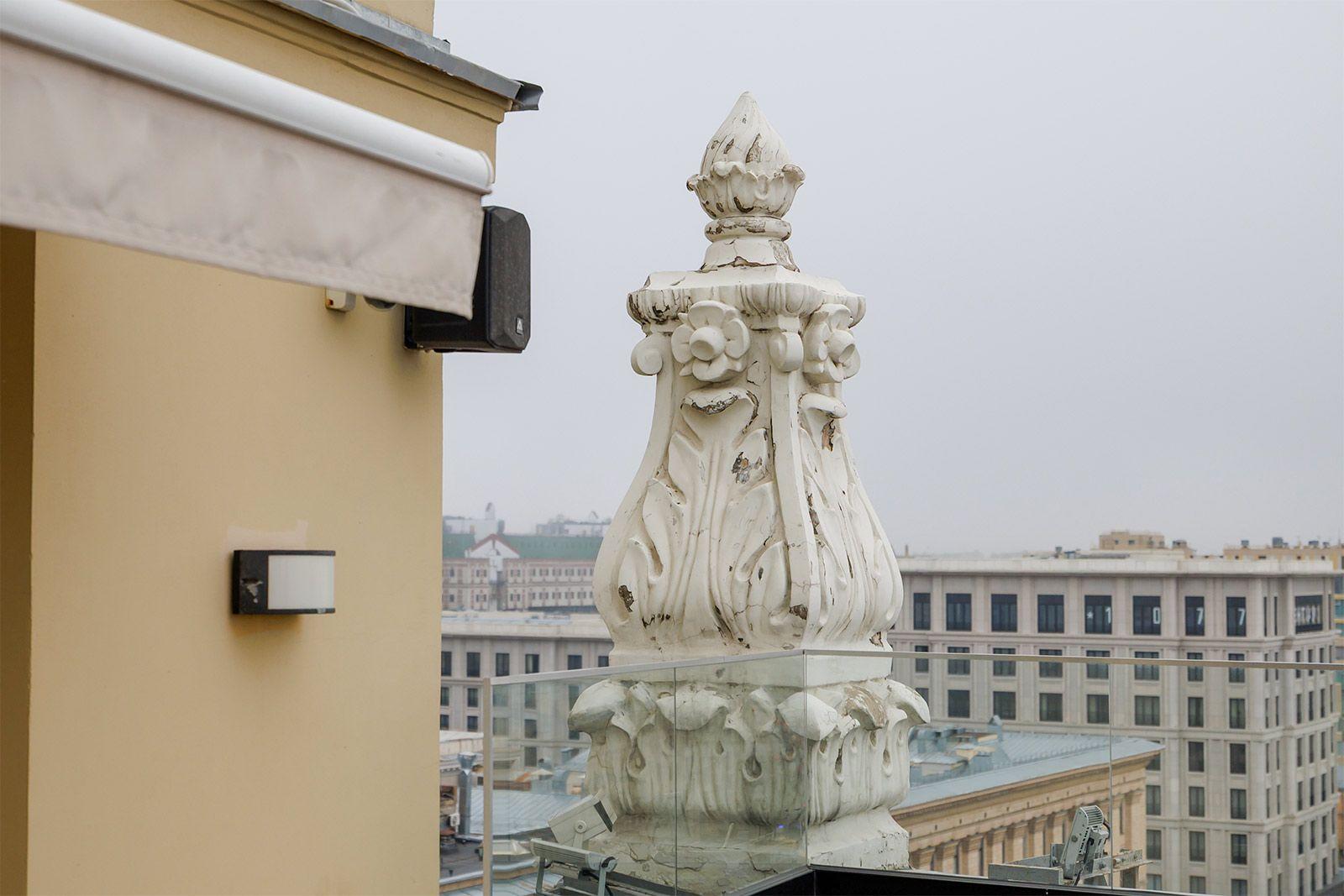 Требующие реставрации элементы гостиницы "Пекин" Требующие реставрации элементы гостиницы "Пекин"