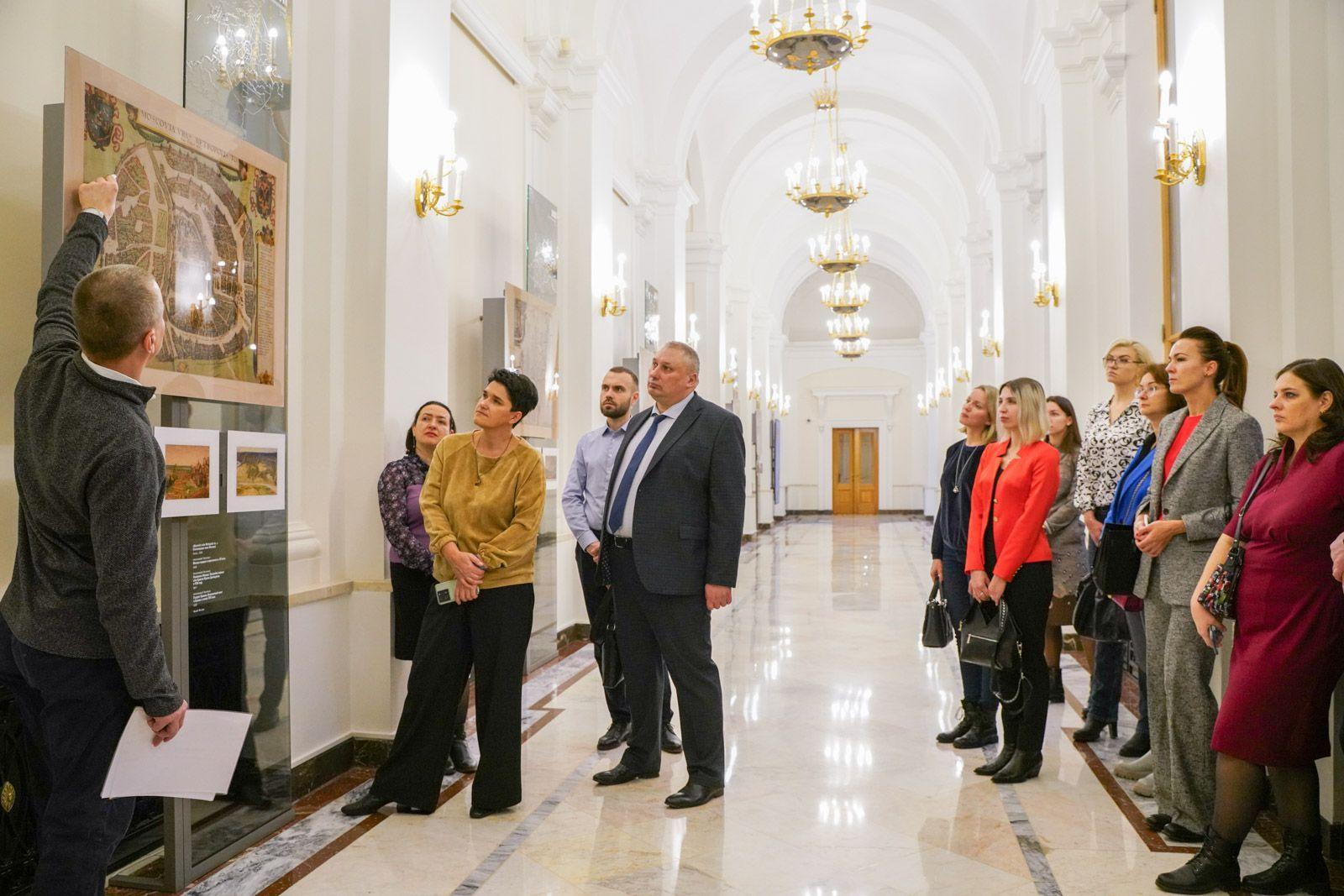 В ходе посещения мэрии Москвы можно заглянуть и в современные рабочие пространства В ходе посещения мэрии Москвы можно заглянуть и в современные рабочие пространства