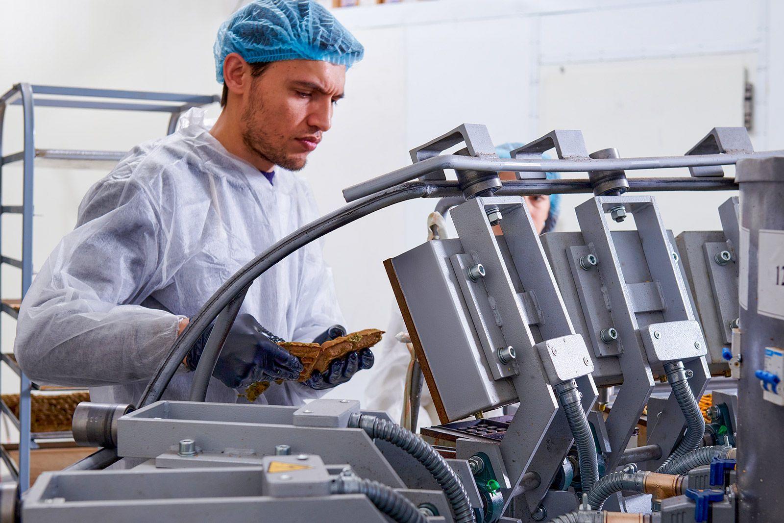 Всего в столице функционируют около 360 предприятий, выпускающих продукты питания