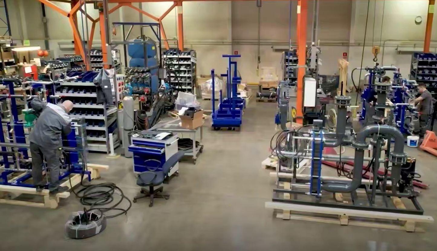 Все ключевые компоненты и оборудование, обеспечивающие высокую энергоэффективность "реновационных" домов, производят в России Все ключевые компоненты и оборудование, обеспечивающие высокую энергоэффективность "реновационных" домов, производят в России