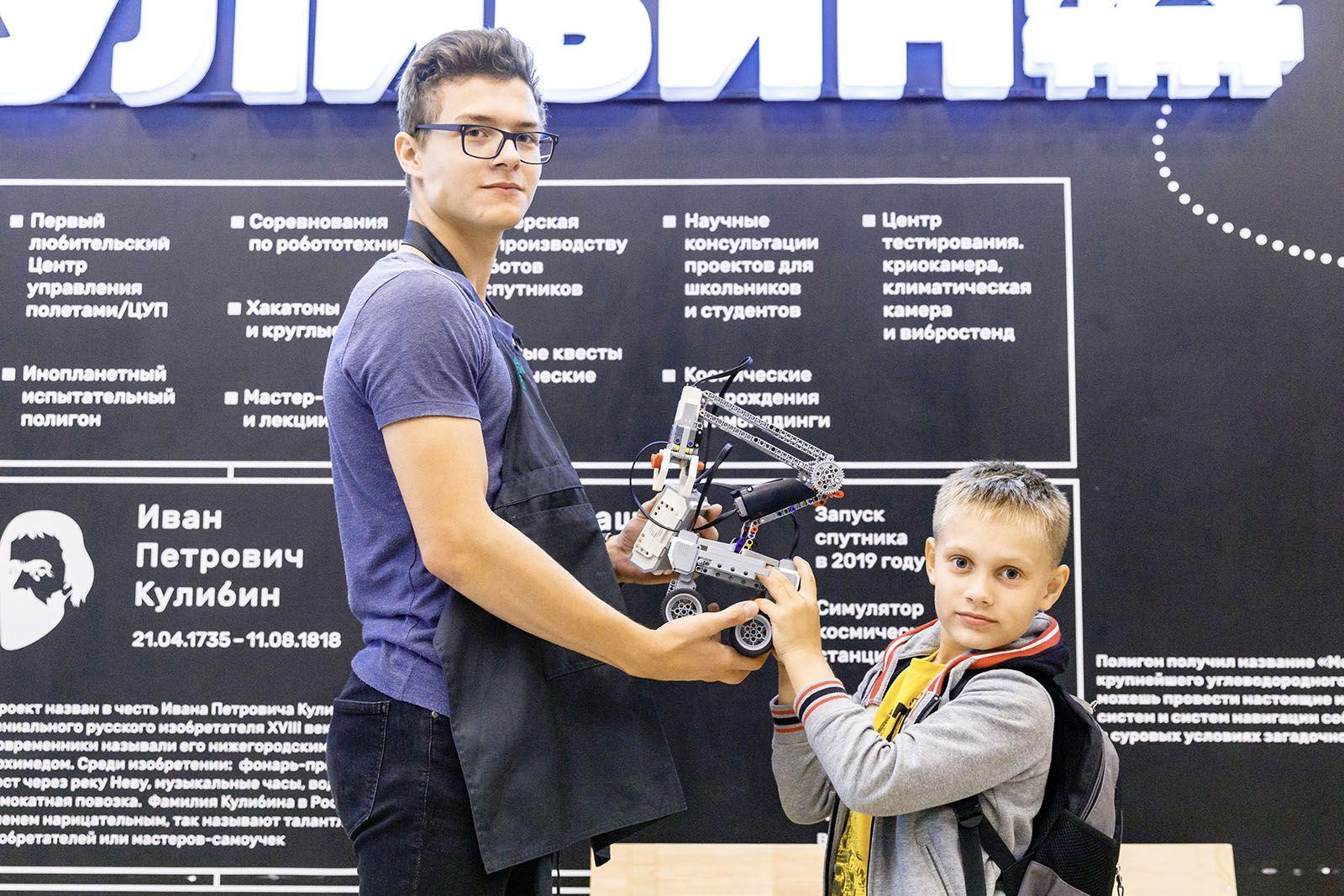 Москва развивает техническое детское творчество Москва развивает техническое детское творчество