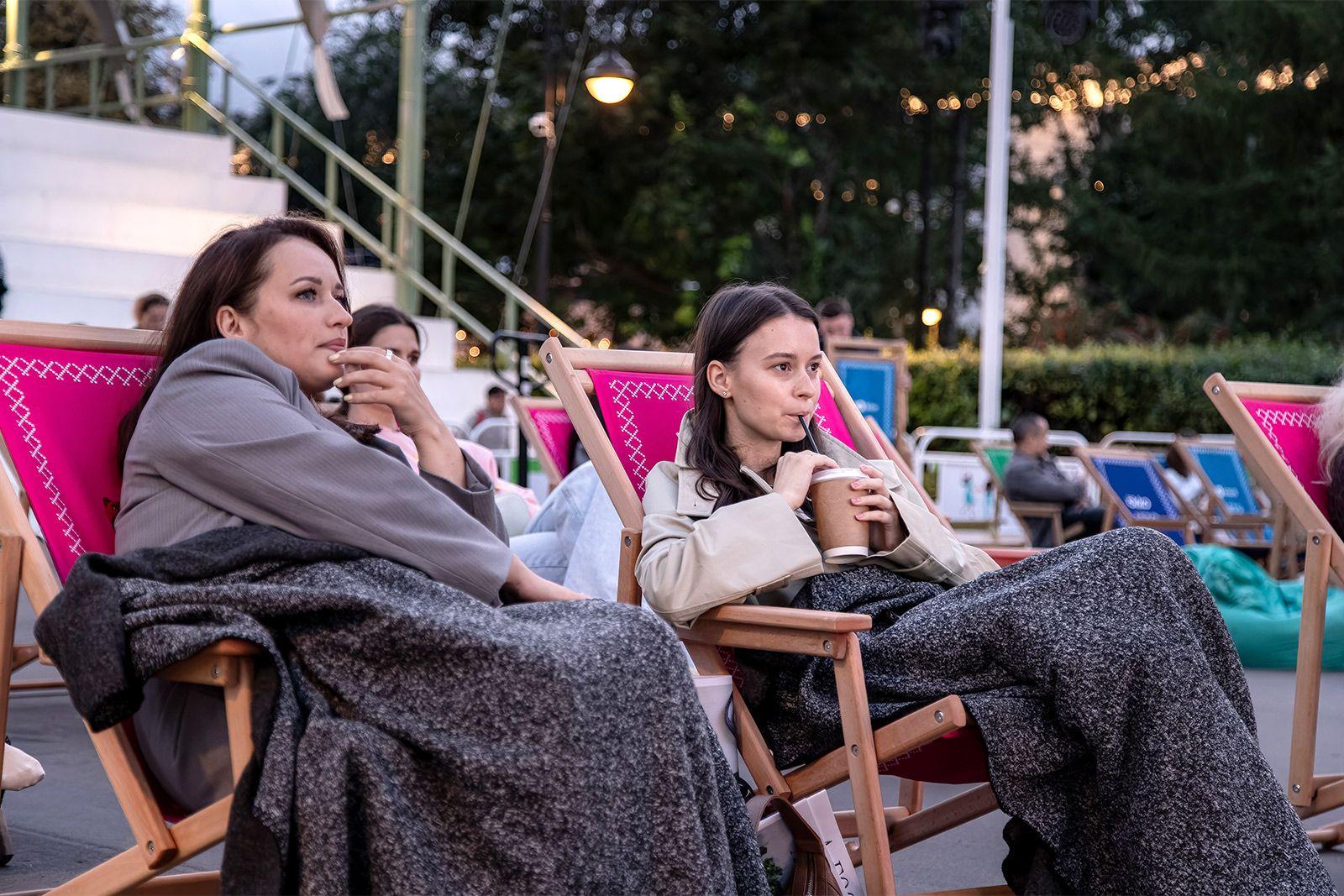 "Сбер" создал кинотеатр под открытым небом во время прошлого "Лета в Москве"