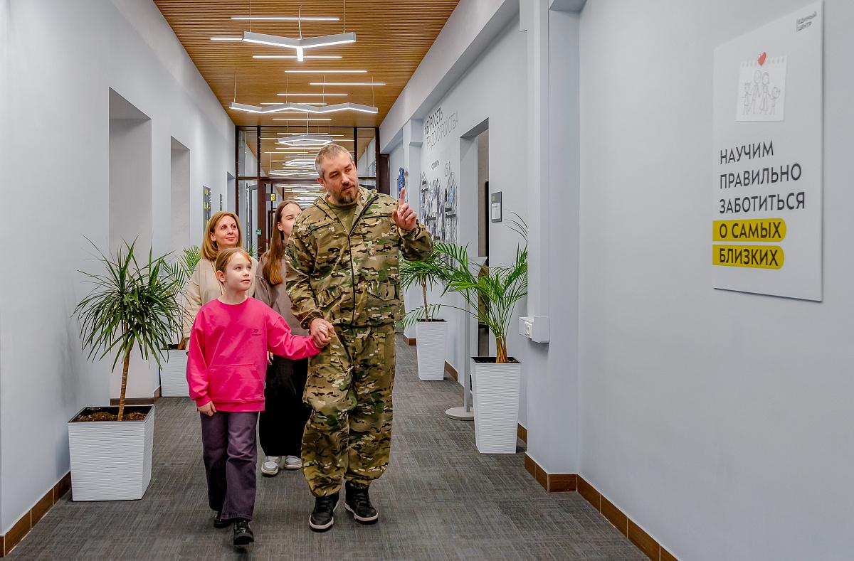 Поддержка правительства Москвы распространяется и на самих бойцов, и на членов их семей