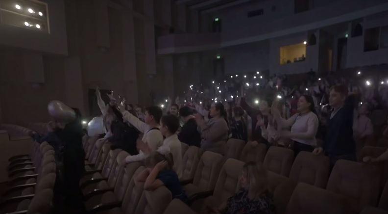 Московские артисты каждый год проводят десятки концертов специально для членов семей бойцов СВО