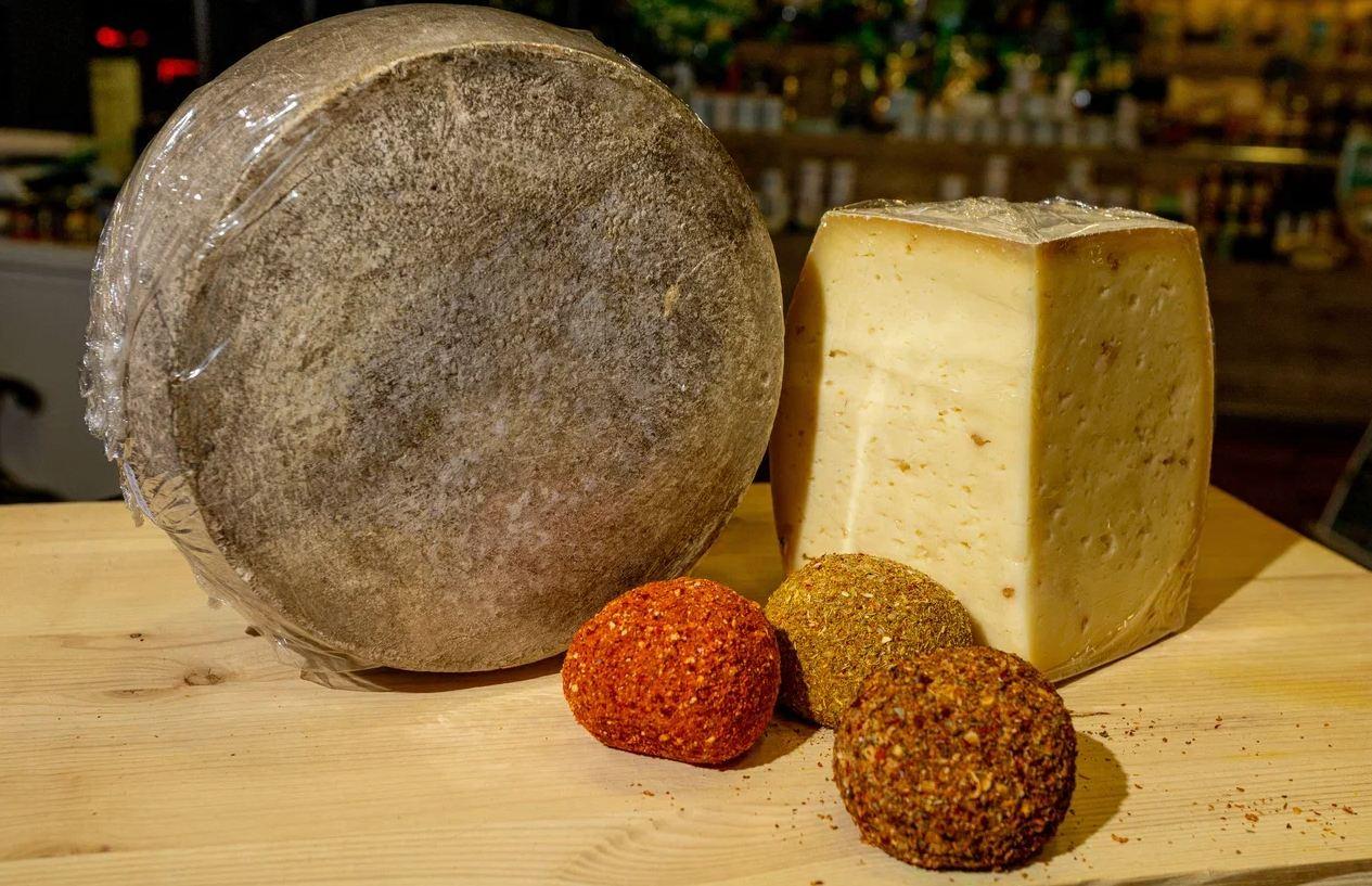 В Москве можно приобрести сыры на любой вкус, включая самый притязательный