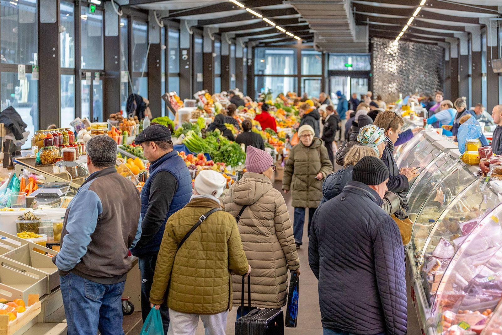 На московских ярмарках работают люди, стремящиеся помогать окружающим