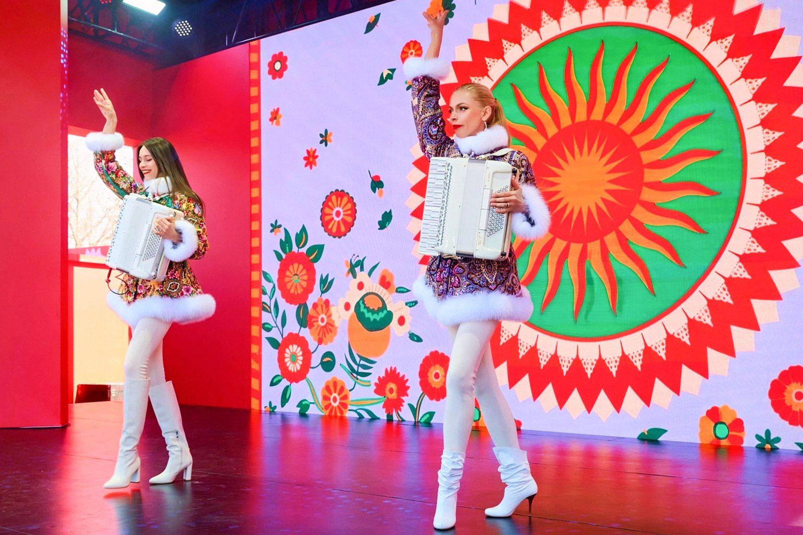 Празднование Масленицы в Пекине Празднование Масленицы в Пекине