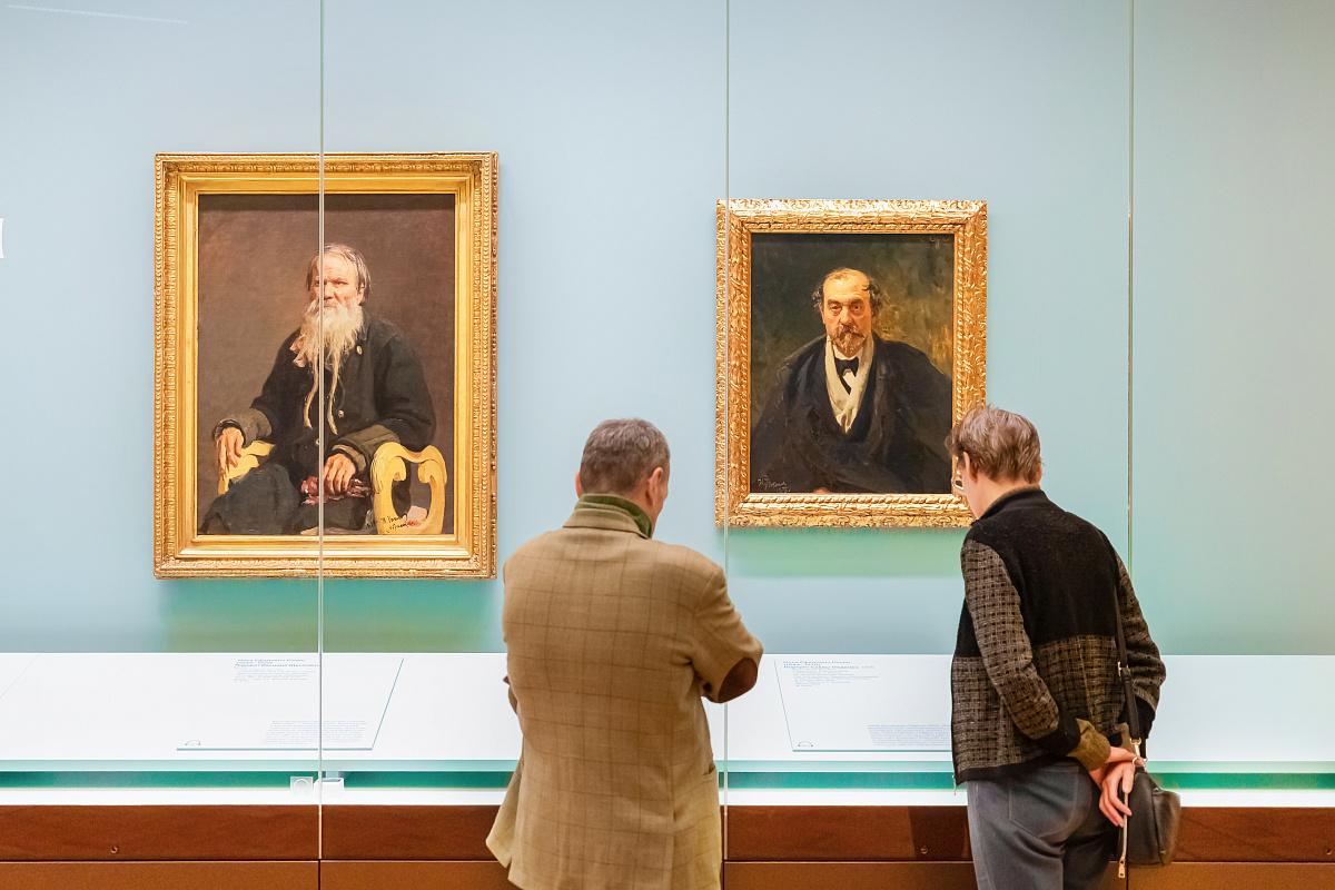 Выставка картин о Москве из коллекции Русского музея, расположенная на ВДНХ Выставка картин о Москве из коллекции Русского музея, расположенная на ВДНХ