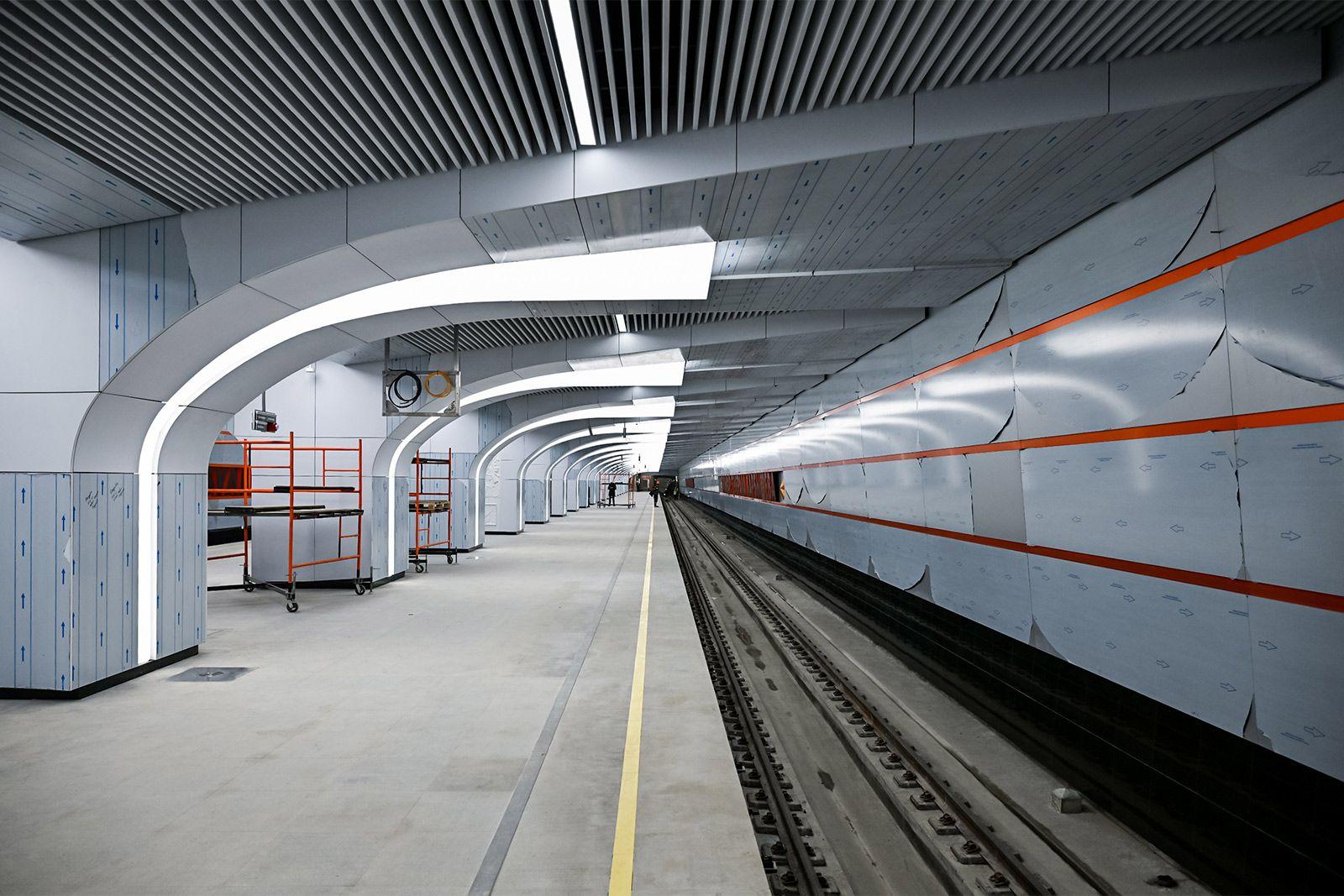 Станция метро "Бульвар Генерала Карбышева" будет открыта до конца 2026 года