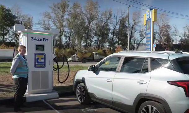 Новые зарядные станции установят на трассах, ведущих из Москвы