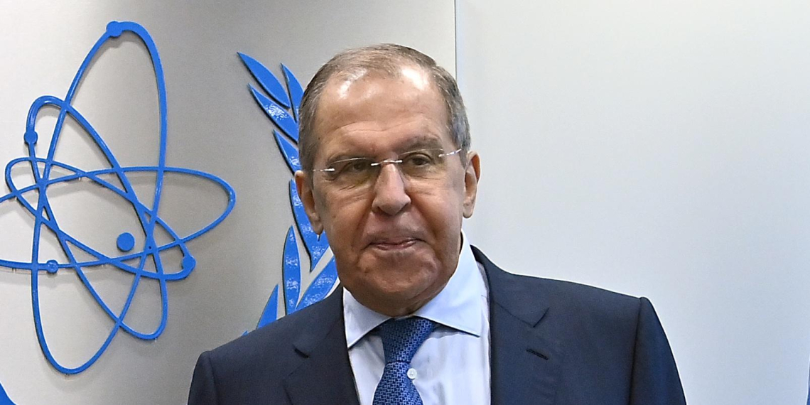 Лавров намекнул, что Россия может отозвать признание Украины