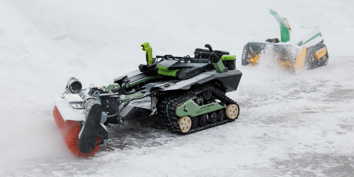 Собянин: открыт первый в РФ испытательный центр роботов и беспилотных систем