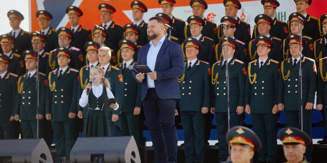 В Волгограде стартовали финальные соревнования "Семейной зарницы"