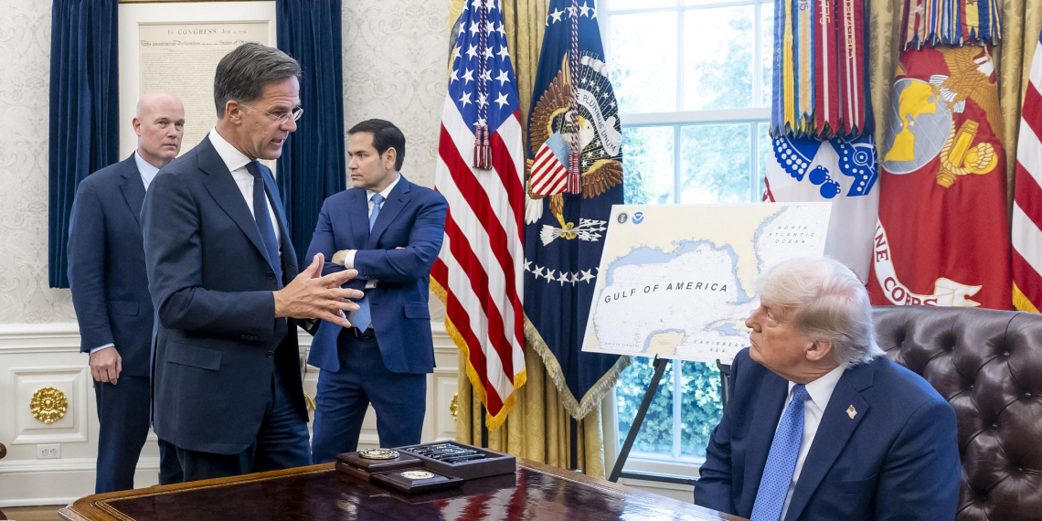 Трамп рассказал о просьбах европейских лидеров позвонить Путину