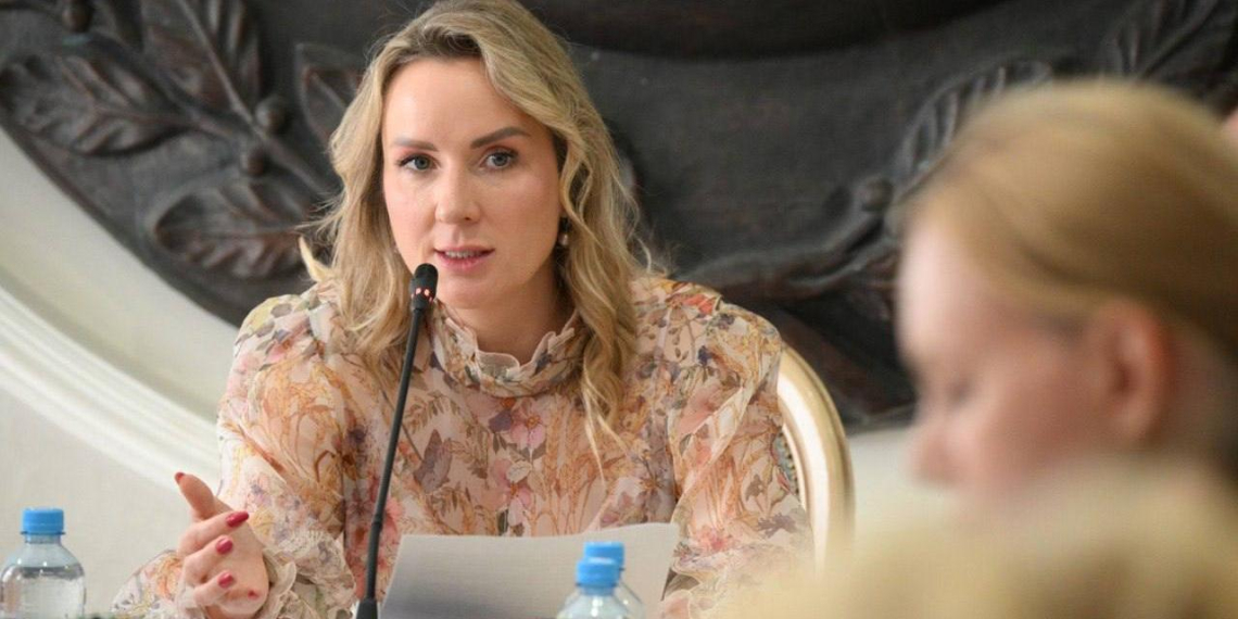 "Единая Россия" защитит право школьников на обучение в 10-м классе 