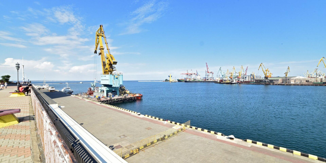 Украина предложила добавить сталь в черноморскую "зерновую сделку" с Россией