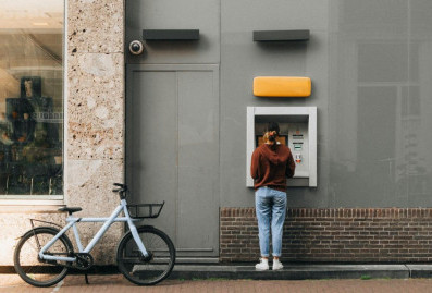 В России появится сеть "белых банкоматов"