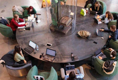 Эксперты обсудили защиту россиян от кибермошенников и иностранного контроля над данными