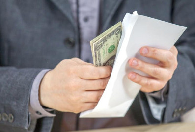 Верховный суд дал разъяснения по увольнению коррупционеров и конфискации их активов