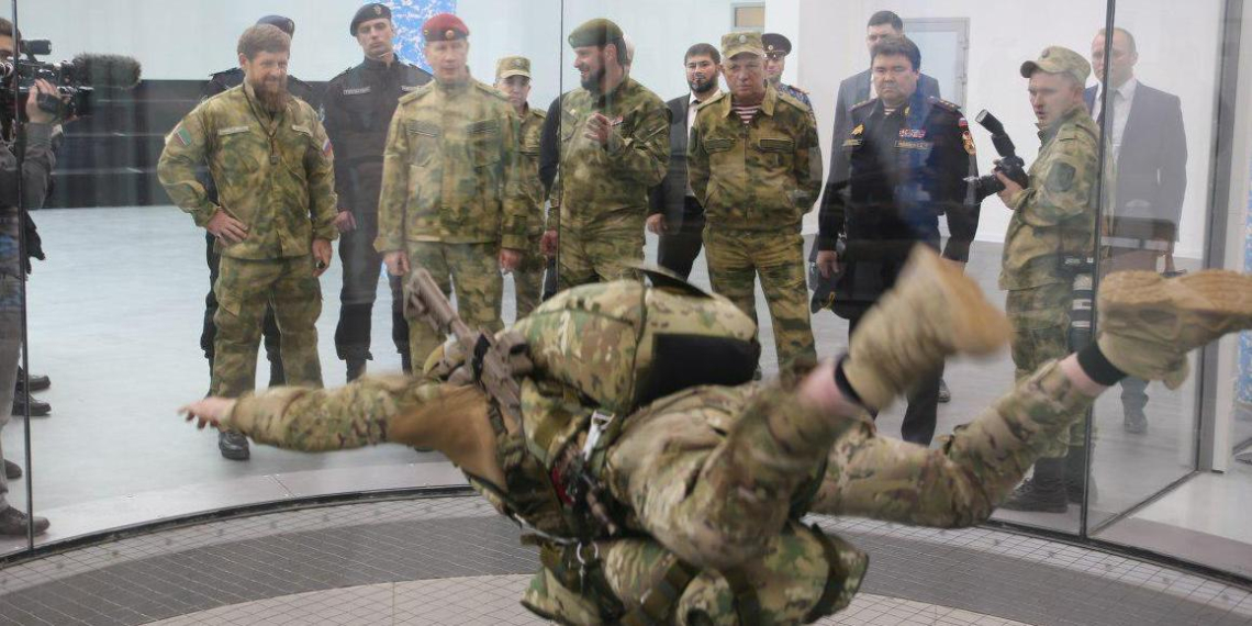 В Чечне начнут готовить инструкторов по военному воспитанию детей