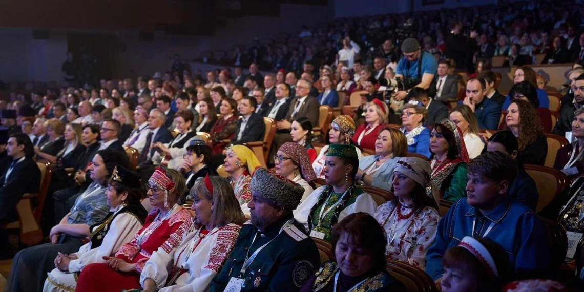 В Ханты-Мансийске стартовал VII Всероссийский форум национального единства