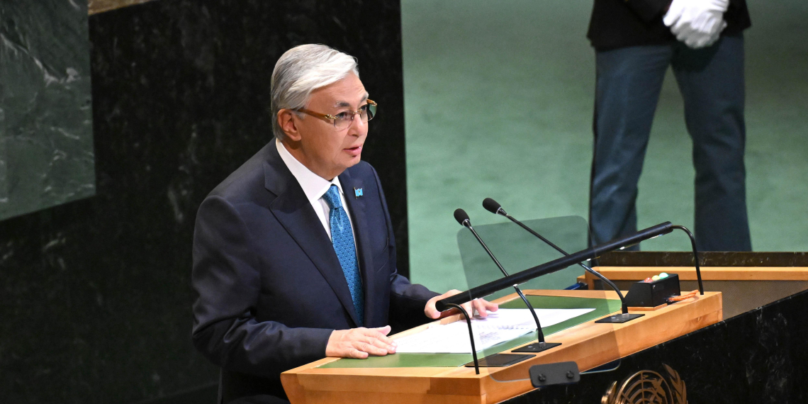 Казахстан отказался быть посредником на переговорах России и Украины