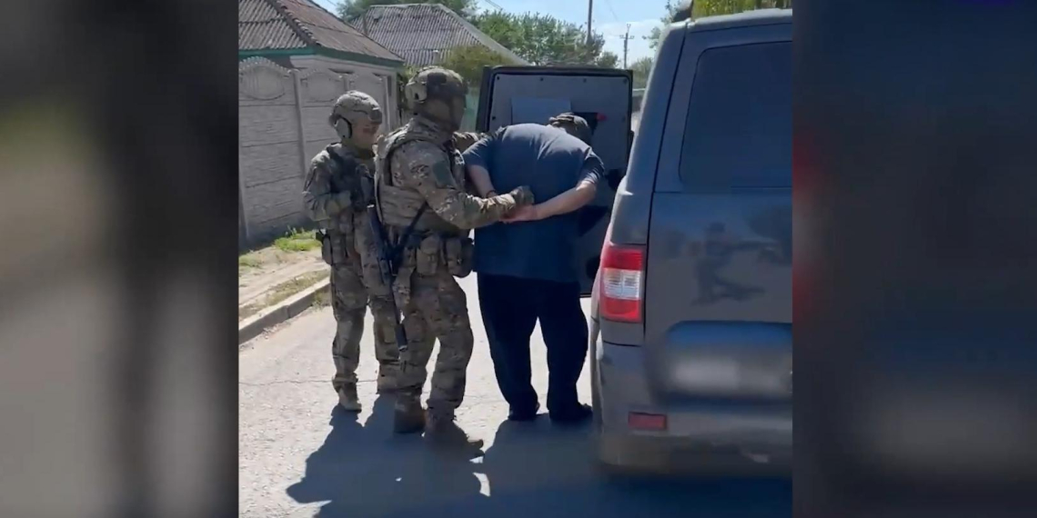 ФСБ задержала  в Луганске россиянина, готовившего теракт против офицера Росгвардии