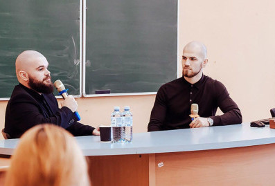 Патриотический клуб "Город героев Москва" объединил ветеранов СВО и молодёжь