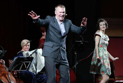 Анатолий Журавлёв рассказал о спектакле "Клавдия" в "Театре на Юго-Западе"