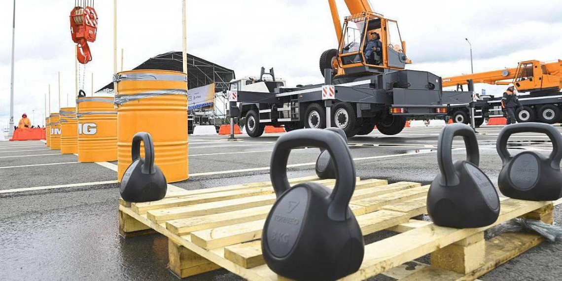 Национальный конкурс механизаторов дорожно-строительной отрасли стартовал в Екатеринбурге  