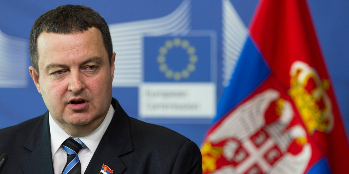 Глава МИД Сербии Дадич сравнил договор с ЕС по Косово с Минскими соглашениями: такой же большой обман