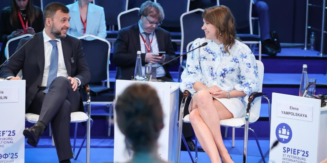 На ПМЭФ обсудили роль НЦ "Россия" в формировании визуального кода страны
