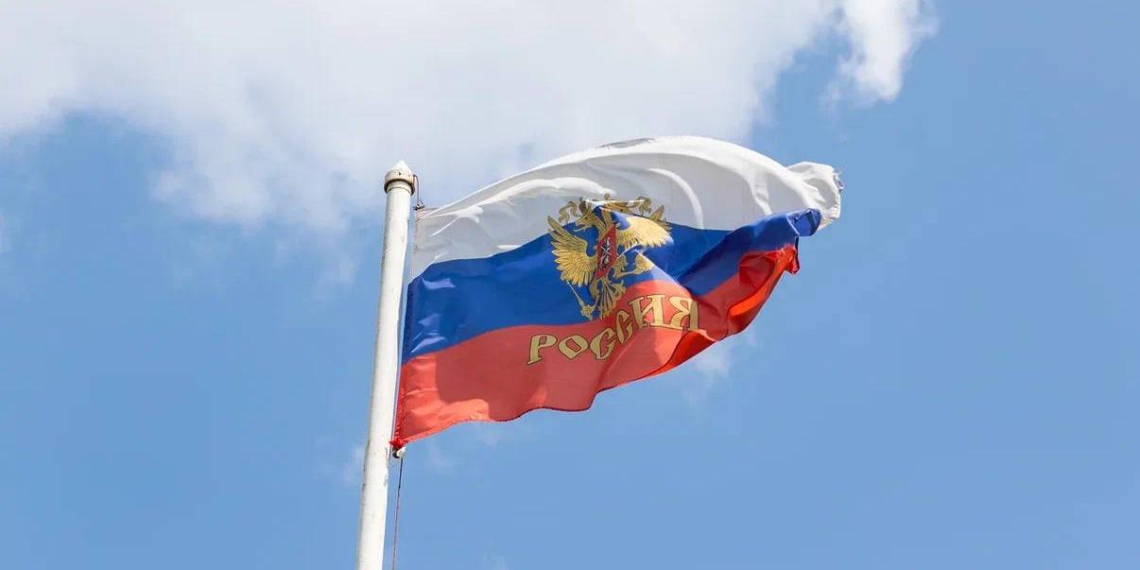 ЭИСИ проведёт круглый стол о значении Государственного флага России 
