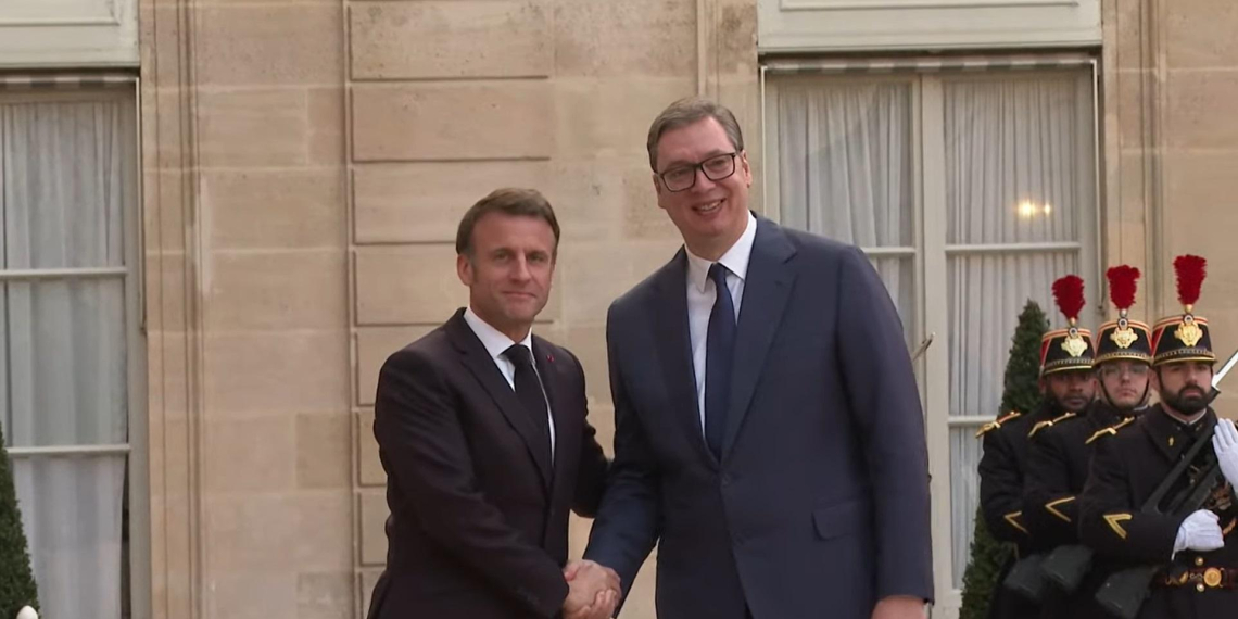 Франция потребовала от Сербии согласовывать внешнюю политику с Евросоюзом