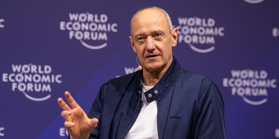 Глава Siemens предрек Европе катастрофу из-за создания "суверенного ИИ"