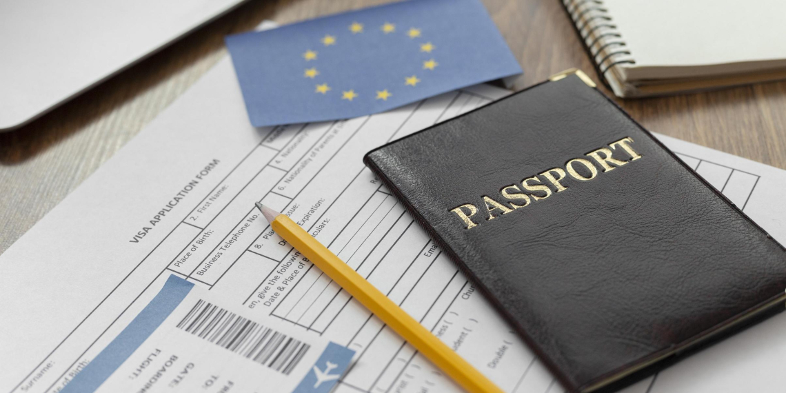 Болгария начнет выдавать россиянам шенгенские визы
