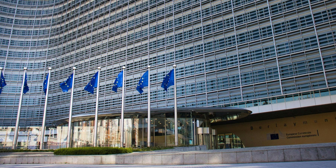 Брюссель хочет лишить Словакию права голоса в ЕС за признание только двух полов 