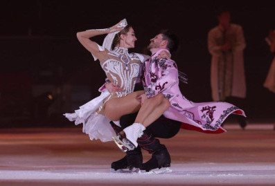 Татьяна Навка представила в Петербурге ледовое шоу по мотивам повестей Гоголя