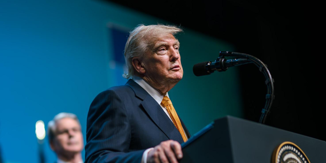 Трамп обвинил Китай во вмешательстве в президентские выборы 2020 года