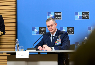 В НАТО заявили о готовности к боевым действиям по украинскому сценарию