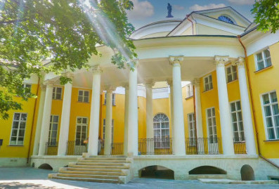 Собянин объявил об окончании реставрации фасадов дворца Дурасова