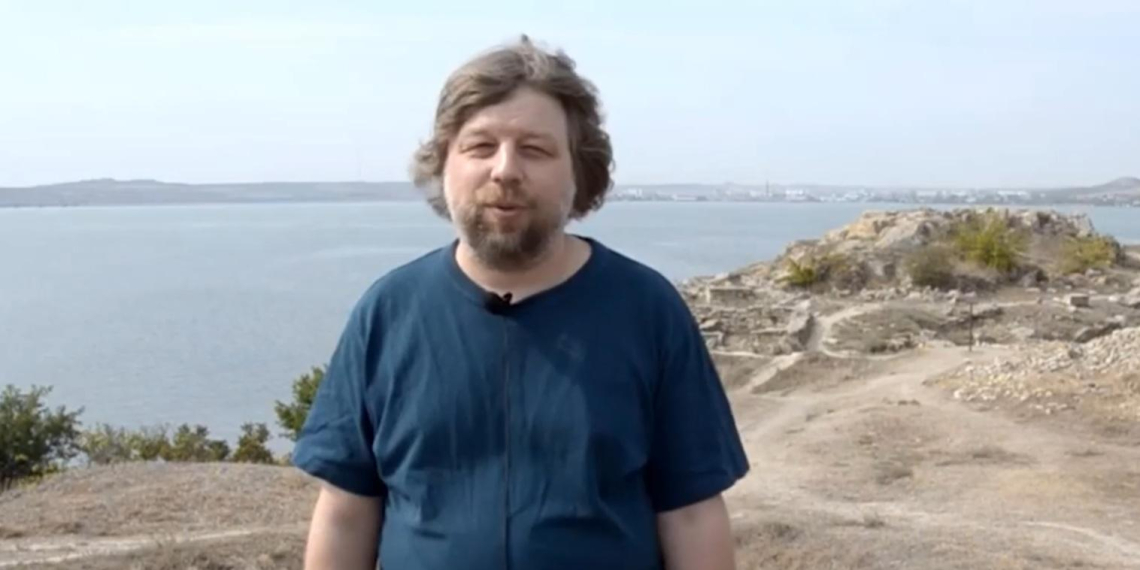 Польша задержала сотрудника Эрмитажа по запросу Украины